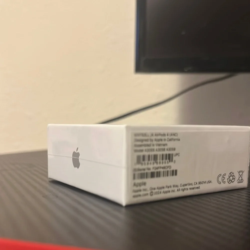 Apple AirPods 4